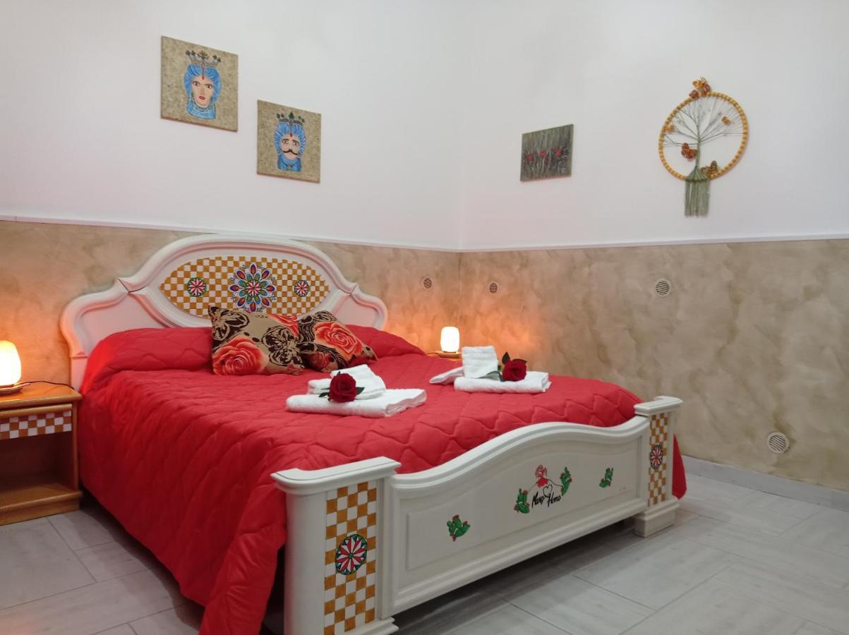 Mary Home - Casa Vacanza Taormina Szoba fotó