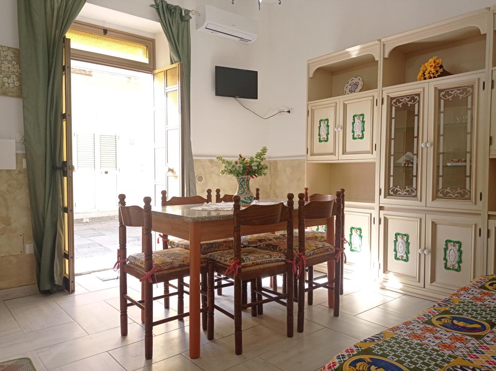 Mary Home - Casa Vacanza Taormina Szoba fotó